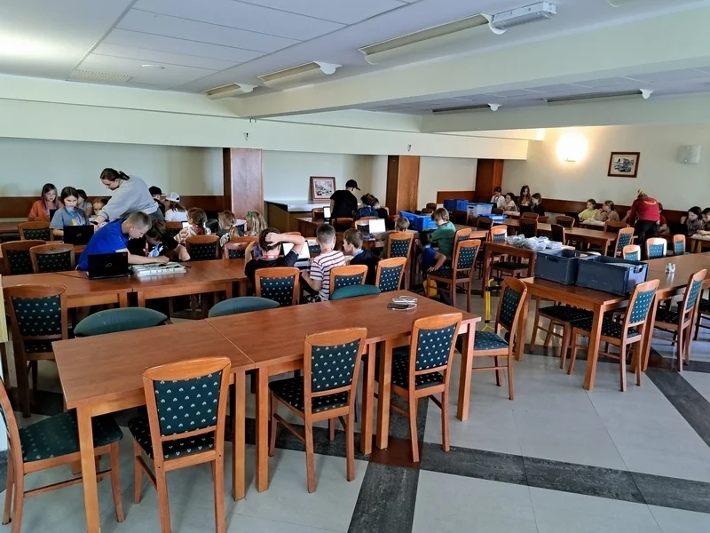 0 2zajecia z konstruowania i programowania robotow.