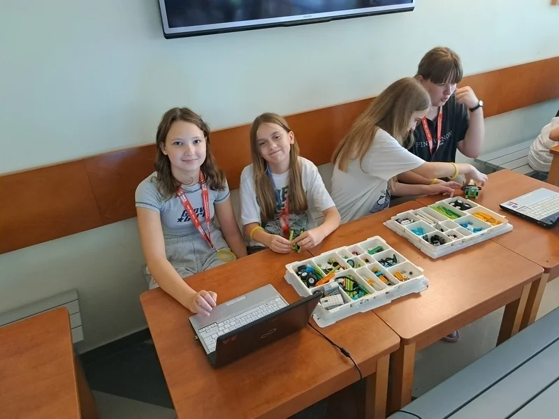 5 2zajecia z konstruowania i programowania robotow.